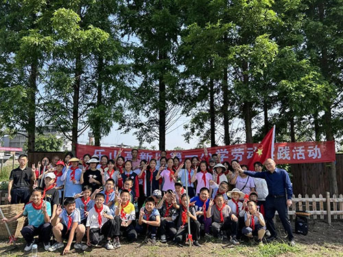乐山高新区启动校外劳动实践活动